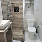 Center River Apartment *